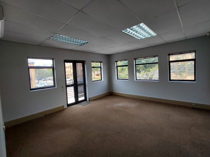 Office To Rent in Faerie Glen - Photo 9