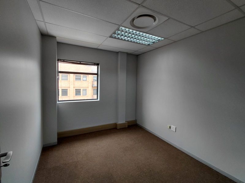 Office To Rent in Faerie Glen - Photo 7