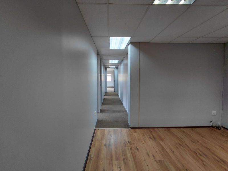 Office To Rent in Faerie Glen - Photo 5