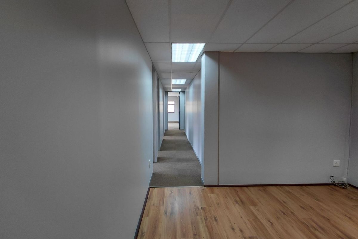 Office To Rent in Faerie Glen - Photo 5