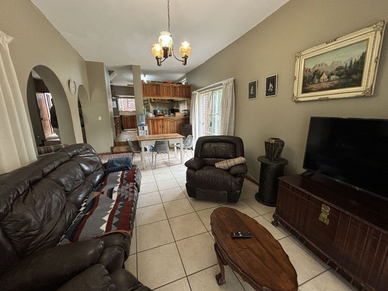 Townhouse For Sale in Medi Park - Photo 6