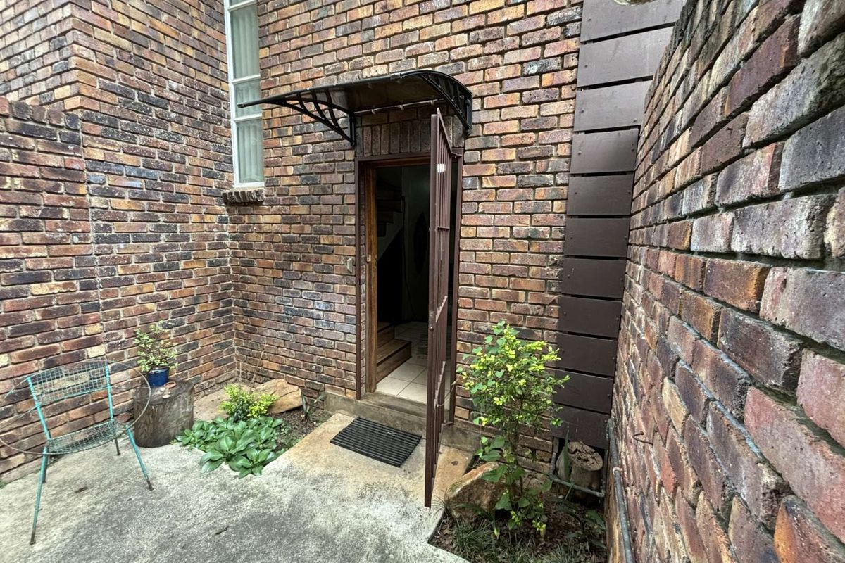 Townhouse For Sale in Medi Park - Photo 3