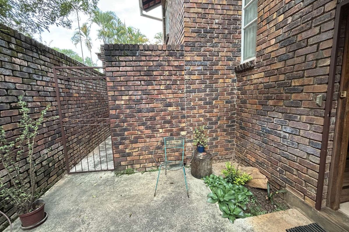 Townhouse For Sale in Medi Park - Photo 4