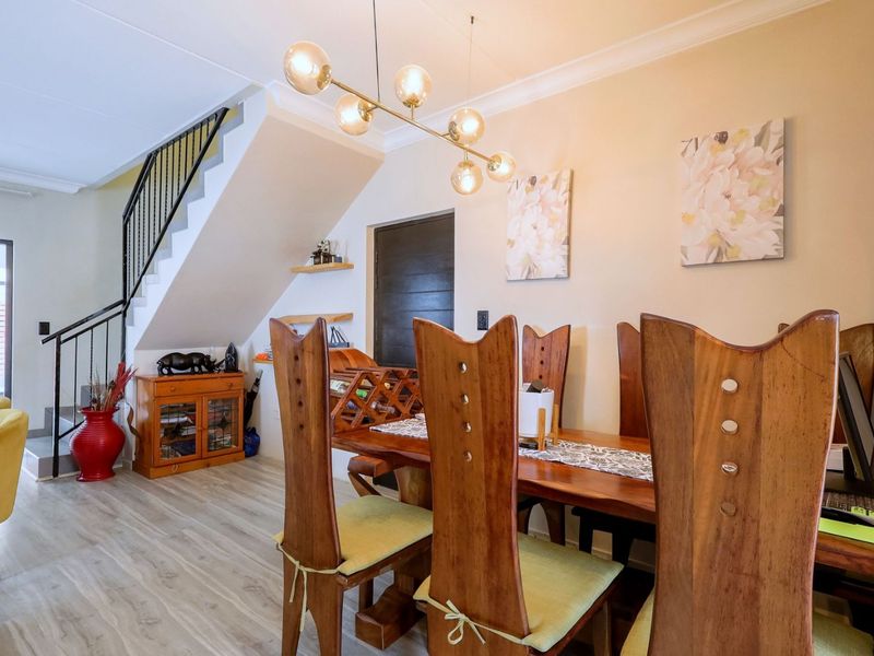 Townhouse To Rent in Olympus AH - Photo 6