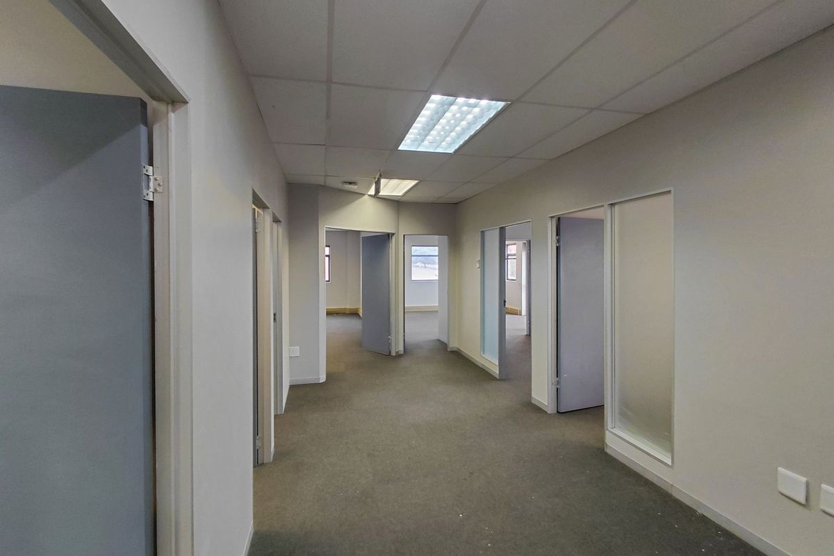 Office To Rent in Faerie Glen - Photo 2