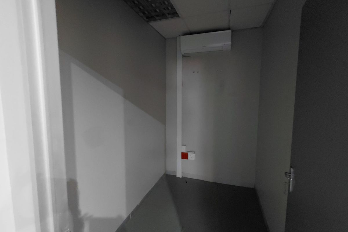 Office To Rent in Faerie Glen - Photo 4