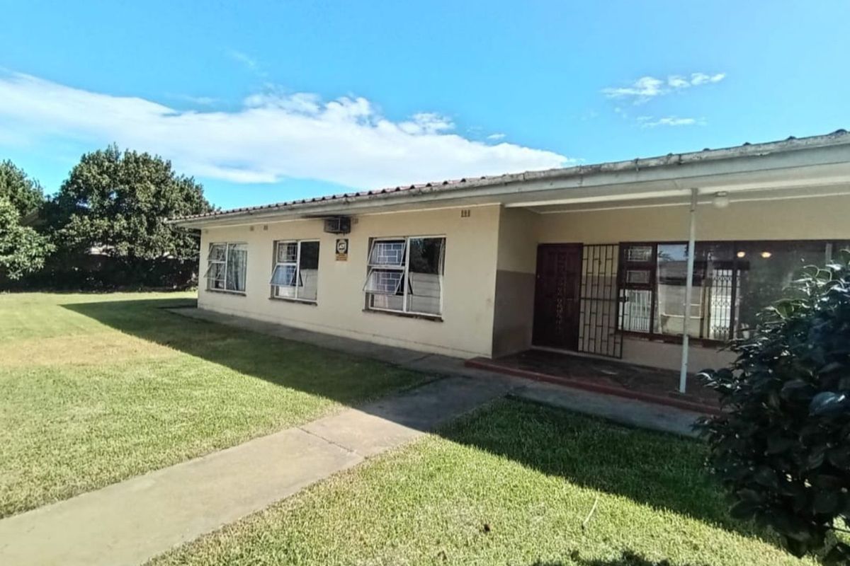 House For Sale in Loerie Park - Photo 2