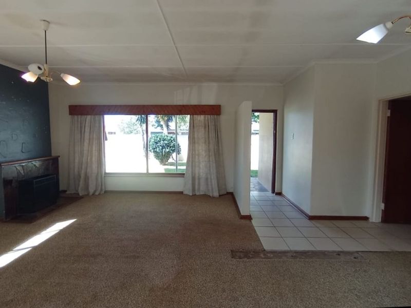 House For Sale in Loerie Park - Photo 4