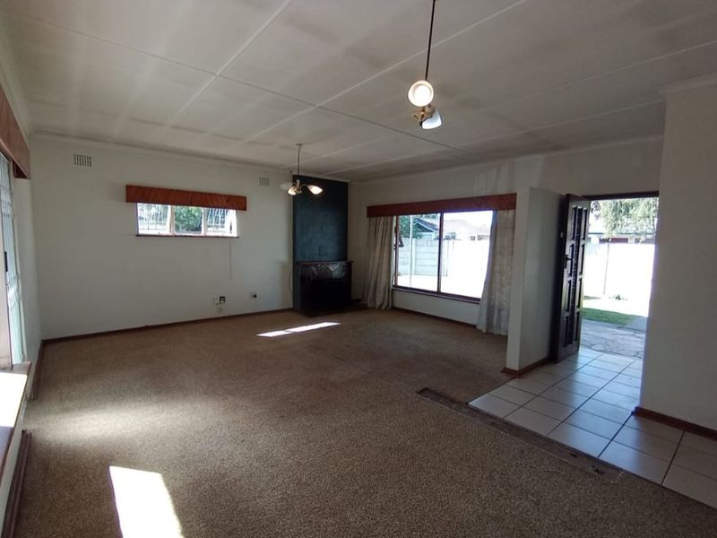 House For Sale in Loerie Park - Photo 3