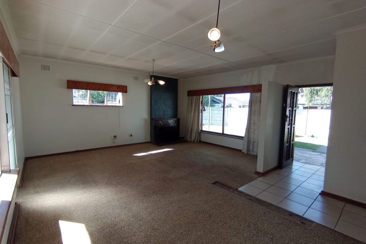 House For Sale in Loerie Park - Photo 3