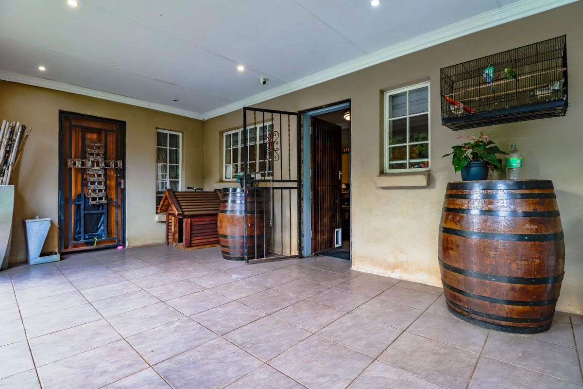 House To Rent in Monavoni - Photo 2