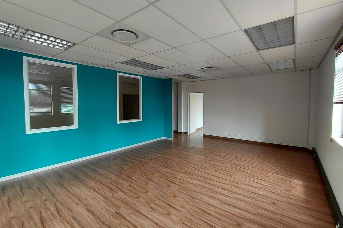 Office To Rent in Faerie Glen - Photo 3