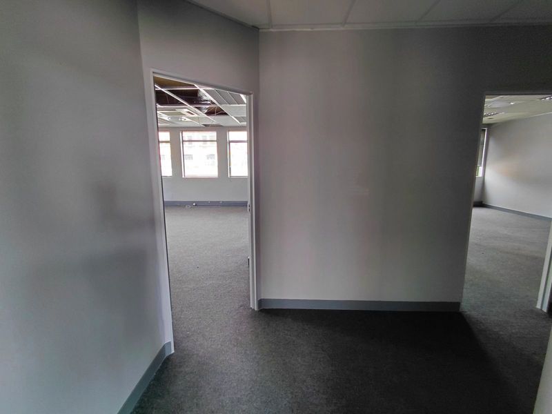 Office To Rent in Faerie Glen - Photo 10