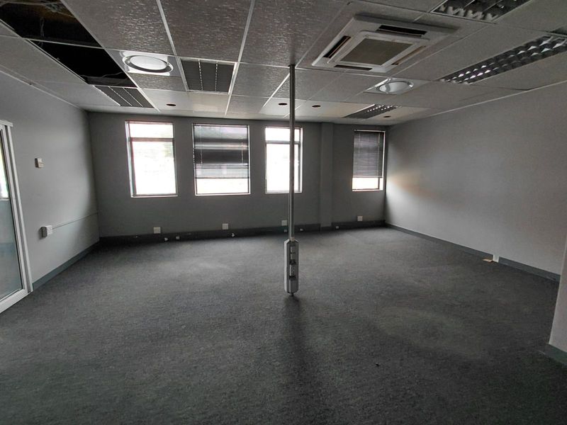 Office To Rent in Faerie Glen - Photo 4