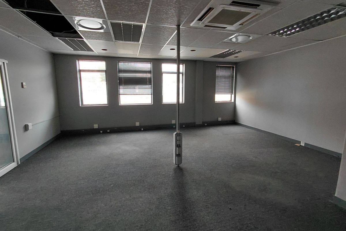 Office To Rent in Faerie Glen - Photo 4