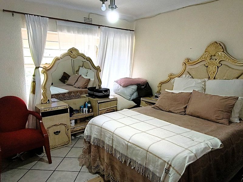 Apartment For Sale in Noordheuwel - Photo 8