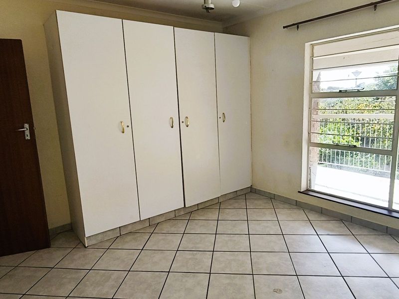 Apartment For Sale in Noordheuwel - Photo 9
