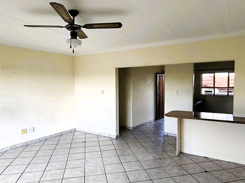 Apartment For Sale in Noordheuwel - Photo 5
