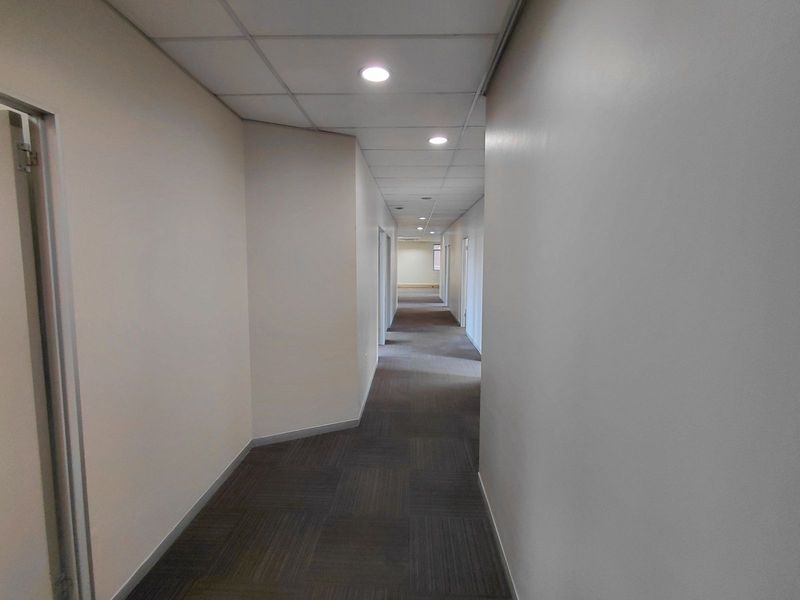 Office To Rent in Faerie Glen - Photo 9