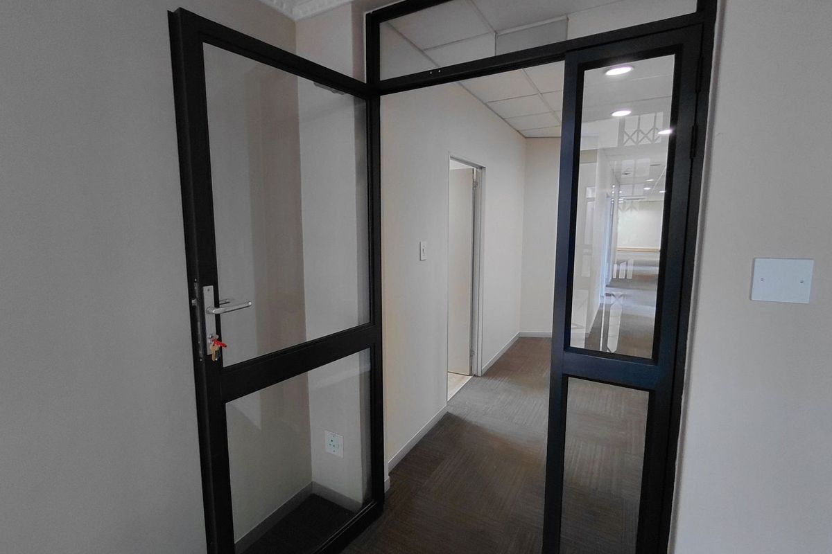 Office To Rent in Faerie Glen - Photo 5