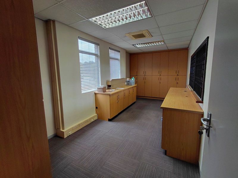 Office To Rent in Faerie Glen - Photo 7