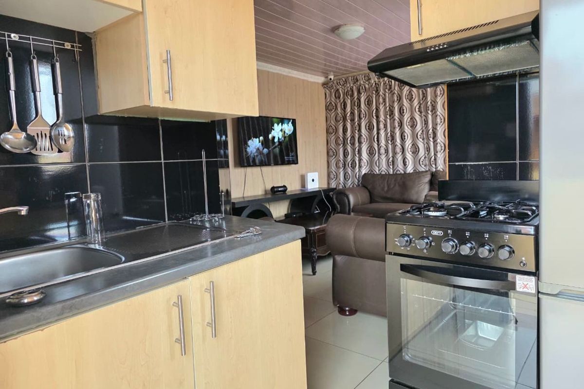 House For Sale in Soshanguve Ext - Photo 5