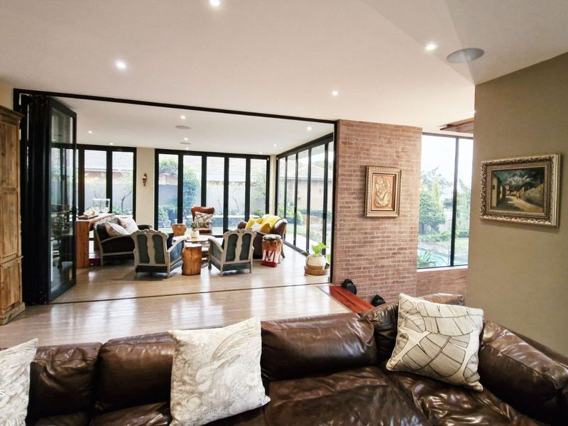 House For Sale in Bankenveld - Photo 2