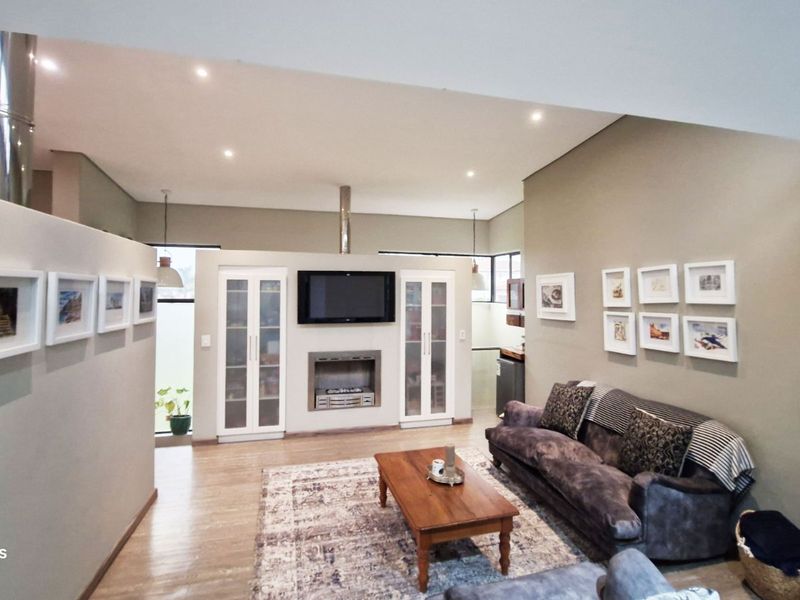 House For Sale in Bankenveld - Photo 8