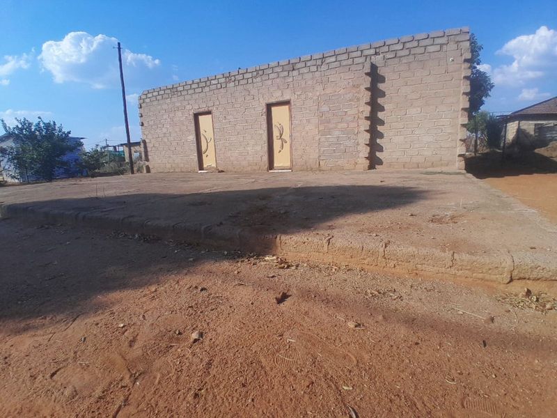 House For Sale in Hammanskraal Central - Photo 3