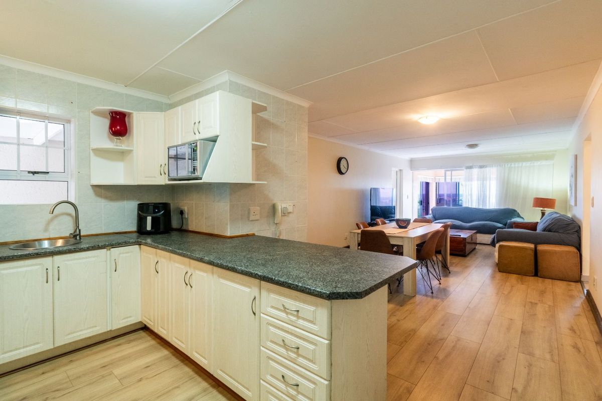 Apartment For Sale in Hartenbos Heuwels - Photo 4