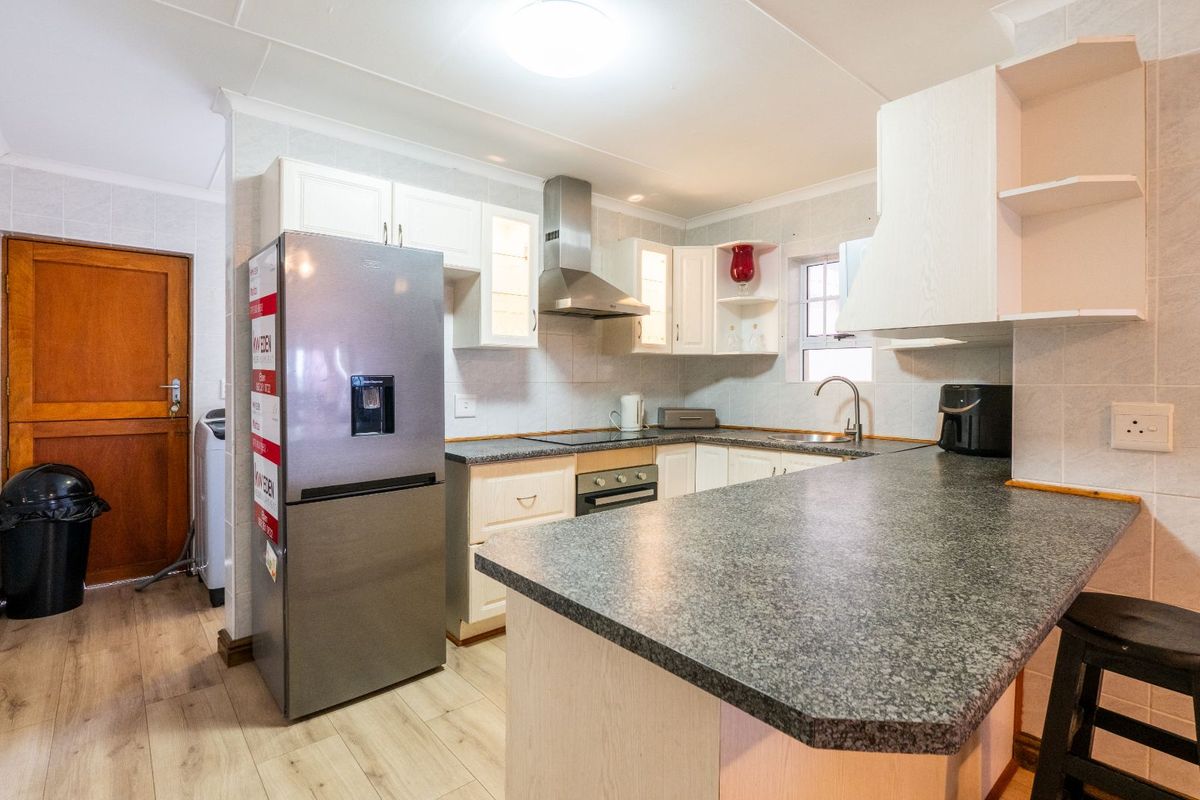 Apartment For Sale in Hartenbos Heuwels - Photo 2