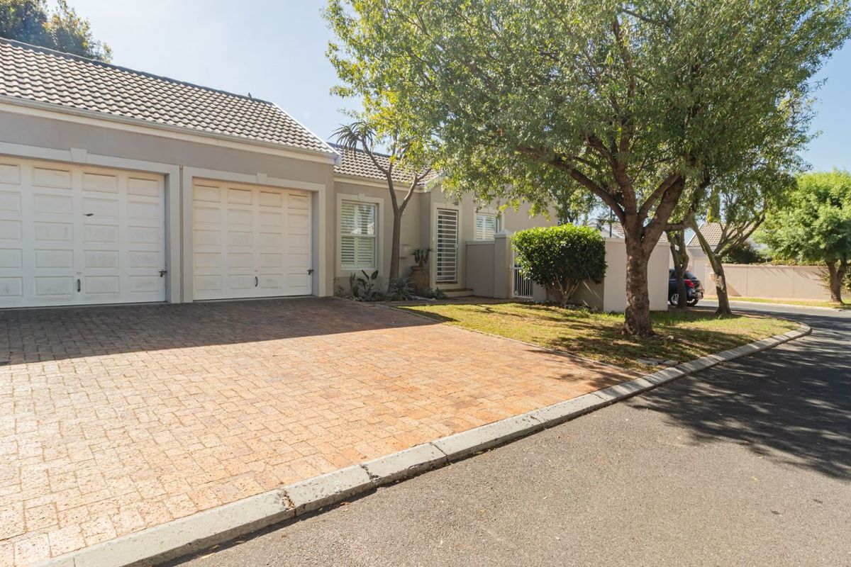 House For Sale in Pinehurst - Photo 2