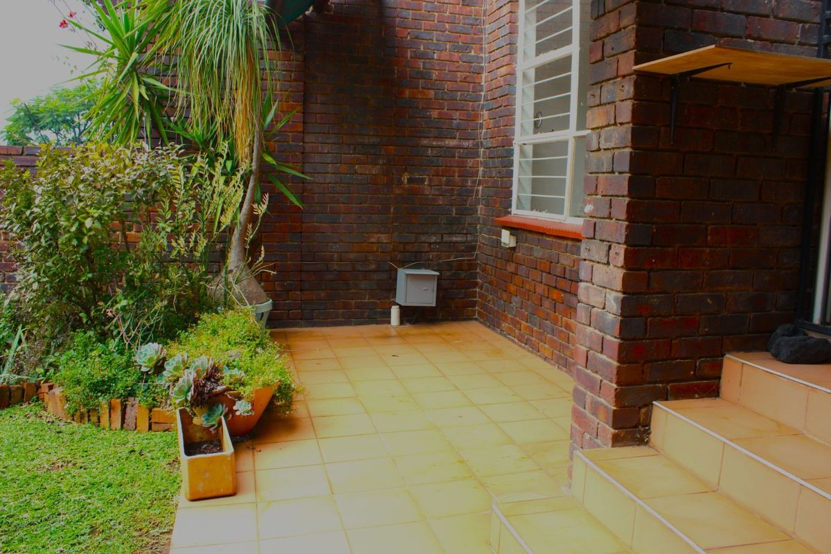 House For Sale in Fairland - Photo 5