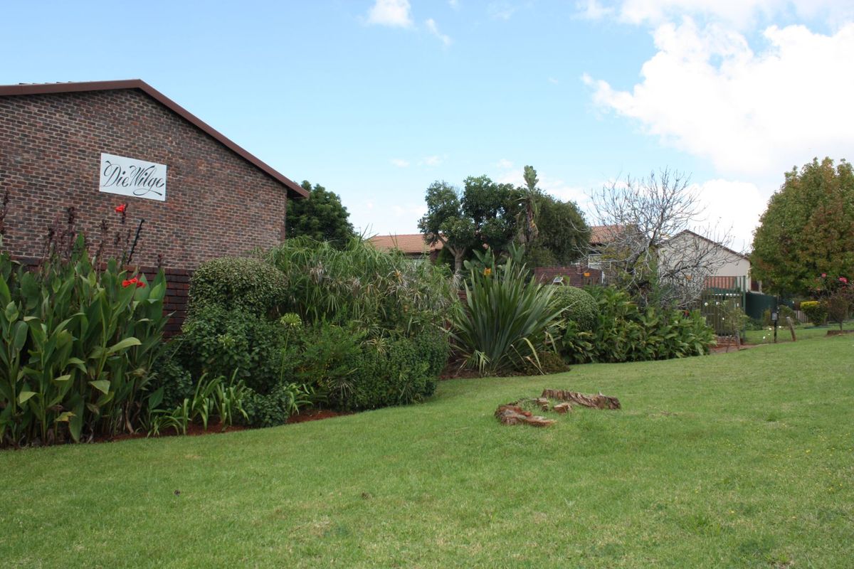 House For Sale in Fairland - Photo 3