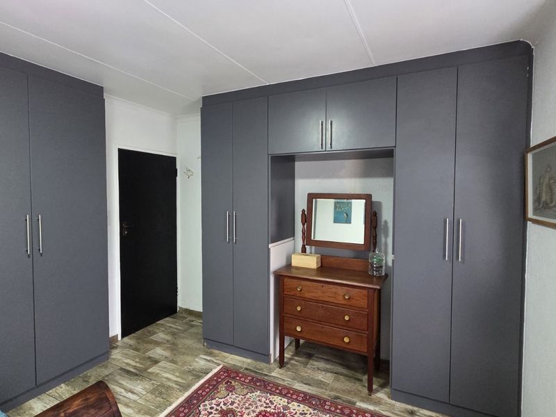 Townhouse For Sale in Weltevreden Park - Photo 8