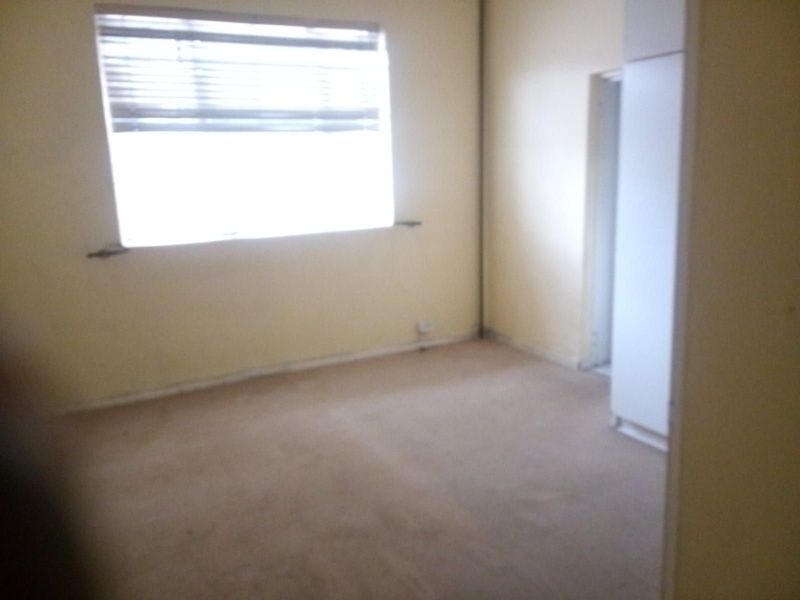 Townhouse To Rent in Musgrave - Photo 8