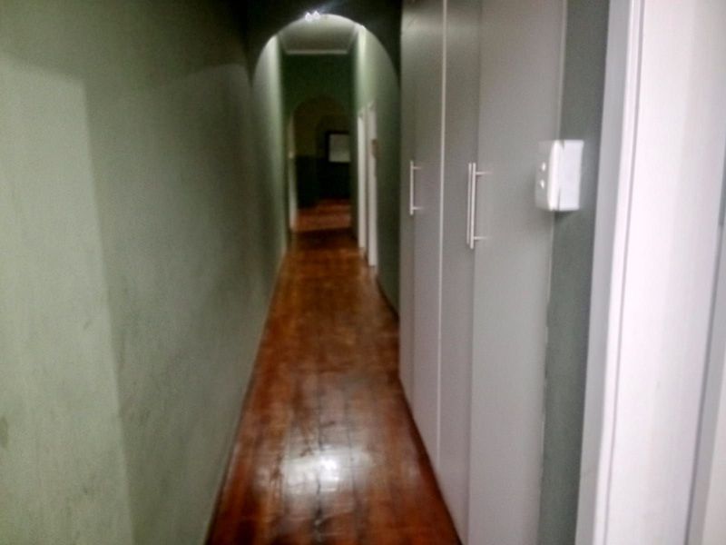 Townhouse To Rent in Musgrave - Photo 6