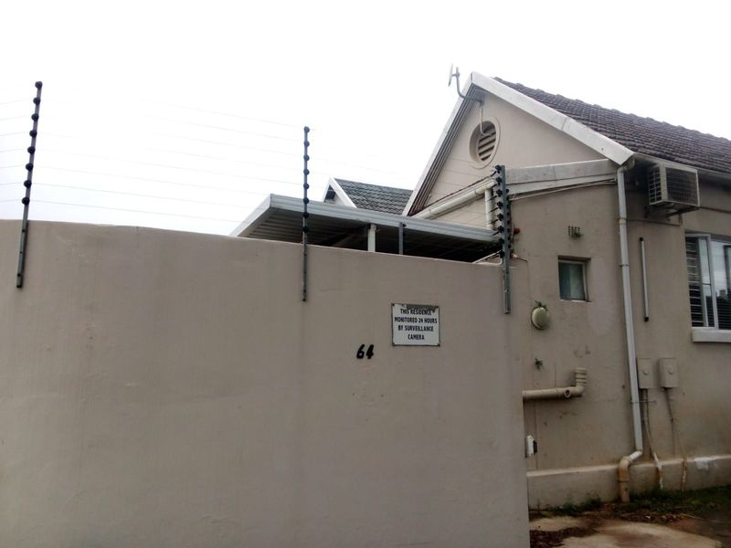 Townhouse To Rent in Musgrave - Photo 5