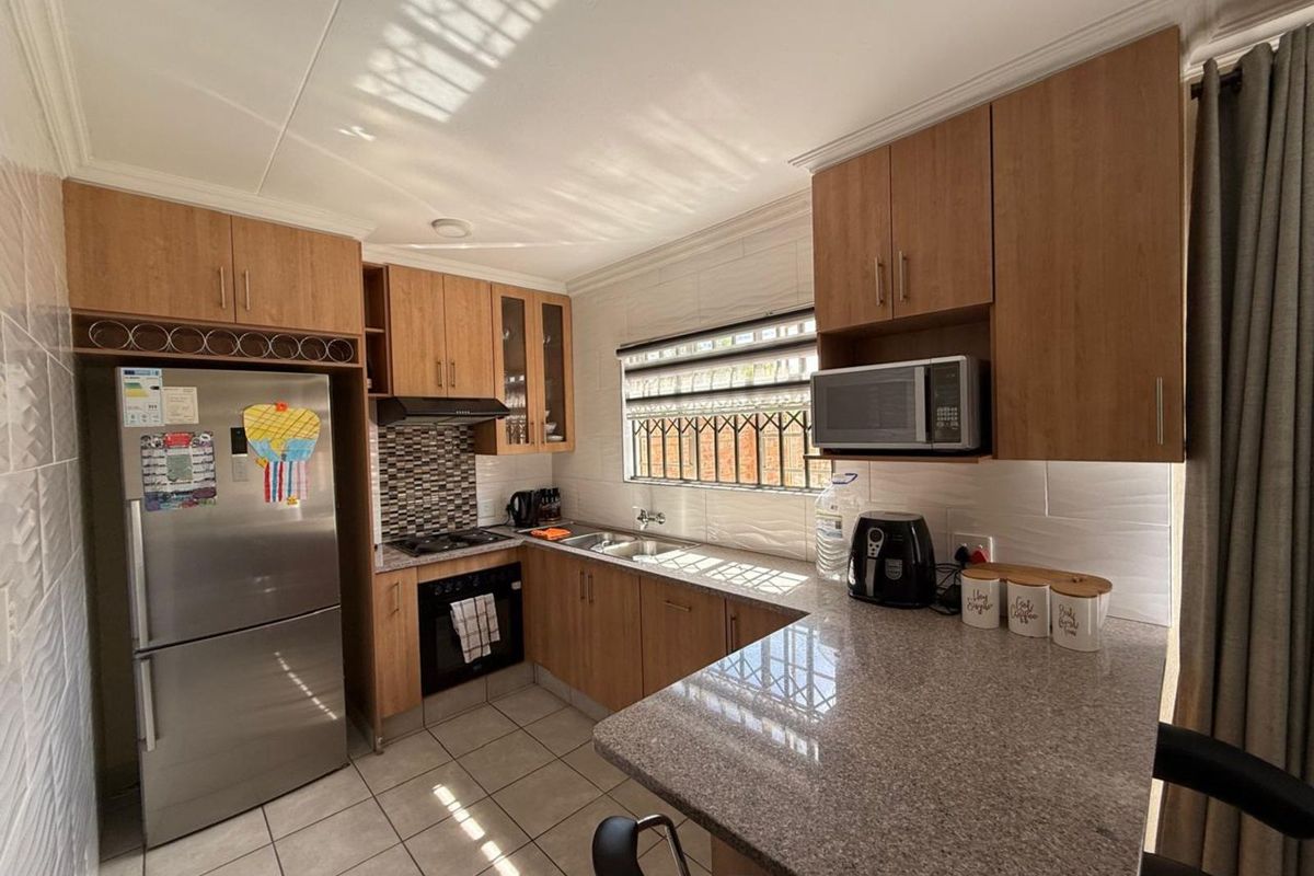 Townhouse For Sale in Montana - Photo 4