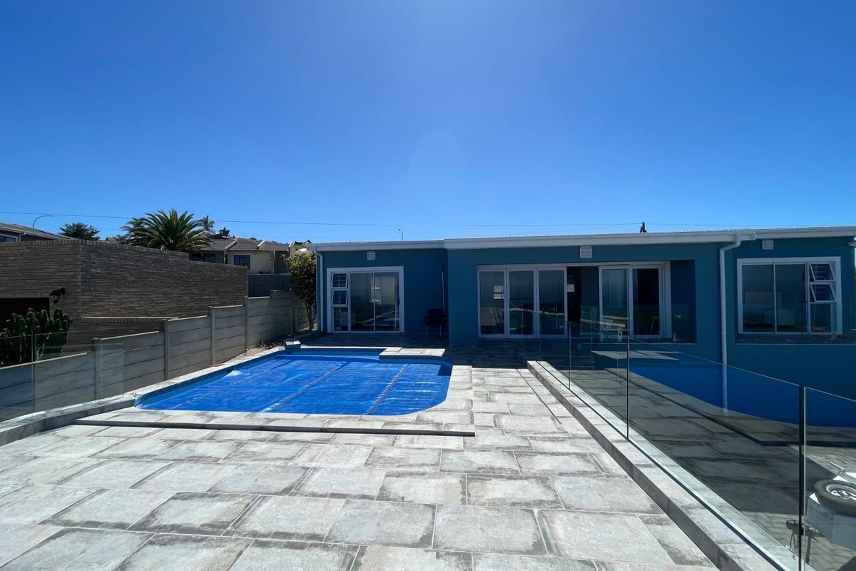 House For Sale in Dana Bay - Photo 3