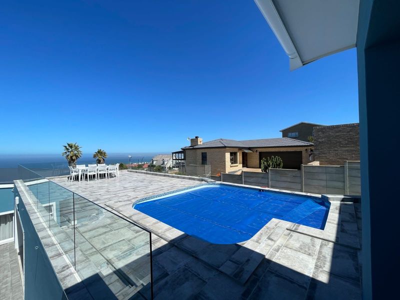 House For Sale in Dana Bay - Photo 2