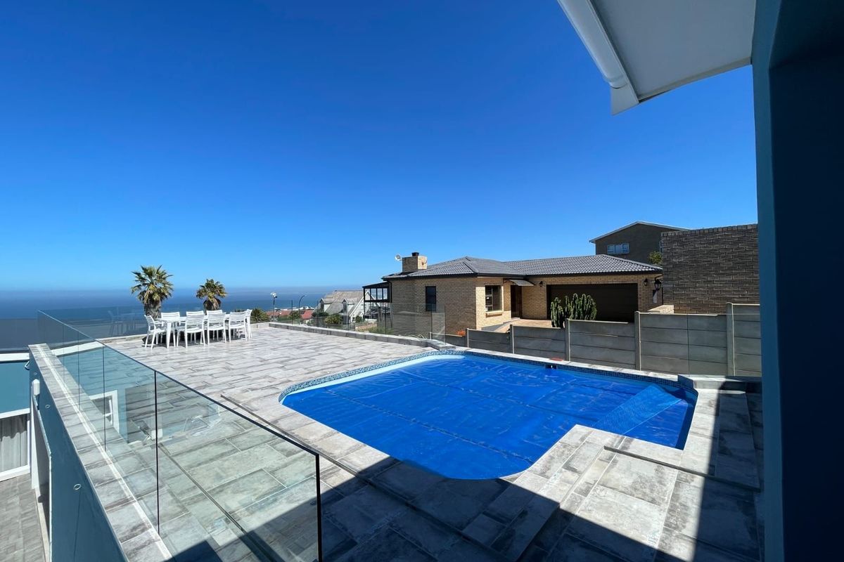 House For Sale in Dana Bay - Photo 2