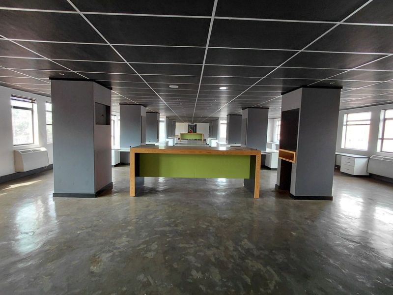 Office To Rent in Faerie Glen - Photo 9