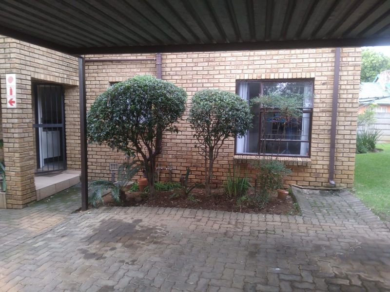 Apartment For Sale in Blackheath - Photo 4