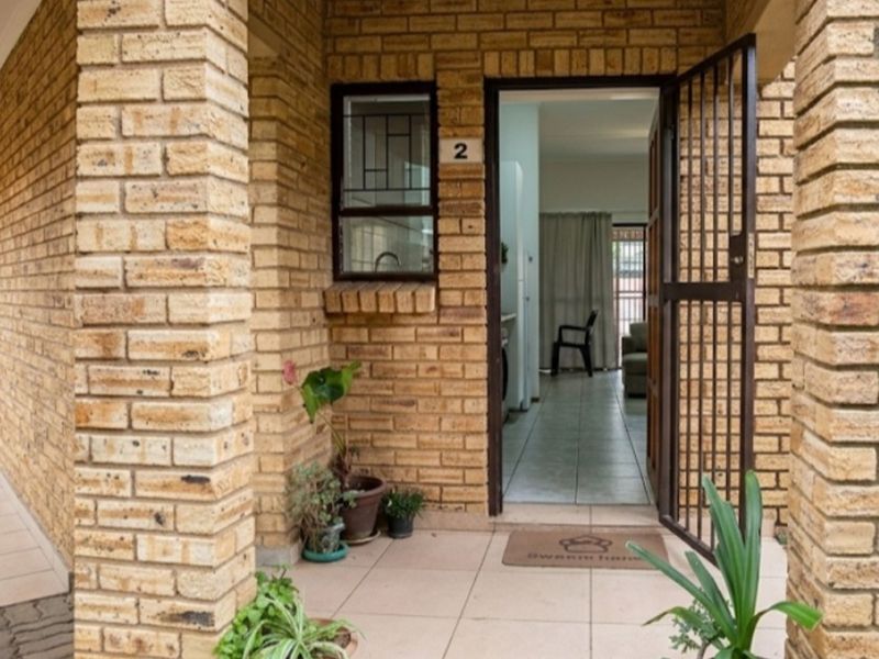 Apartment For Sale in Blackheath - Photo 3