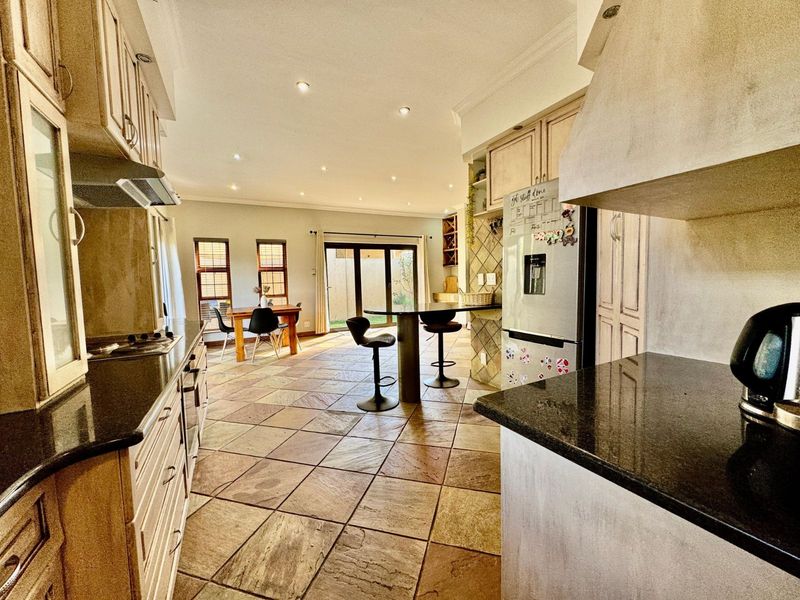 House For Sale in Secunda Central - Photo 10