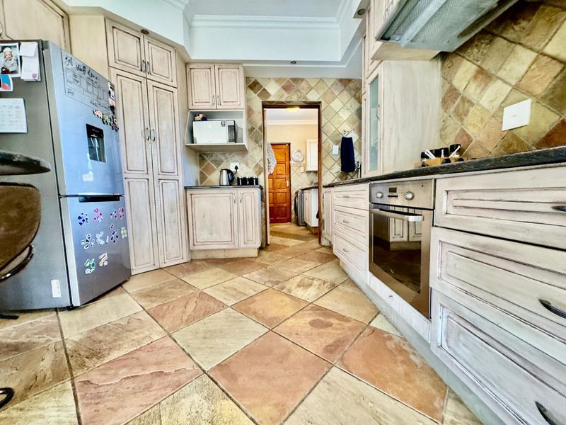 House For Sale in Secunda Central - Photo 8