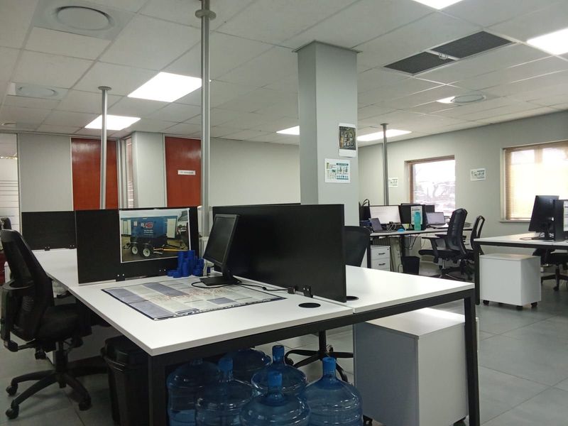 Commercial To Rent in Vorna Valley - Photo 8