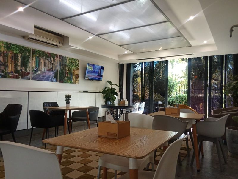 Commercial To Rent in Kyalami - Photo 8