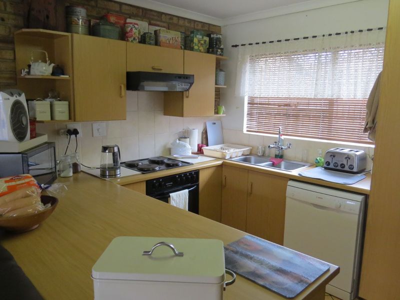 Townhouse For Sale in Noordheuwel - Photo 5